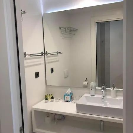 Bel Etage Luxury Rooms - Room 1 With Free Wifi